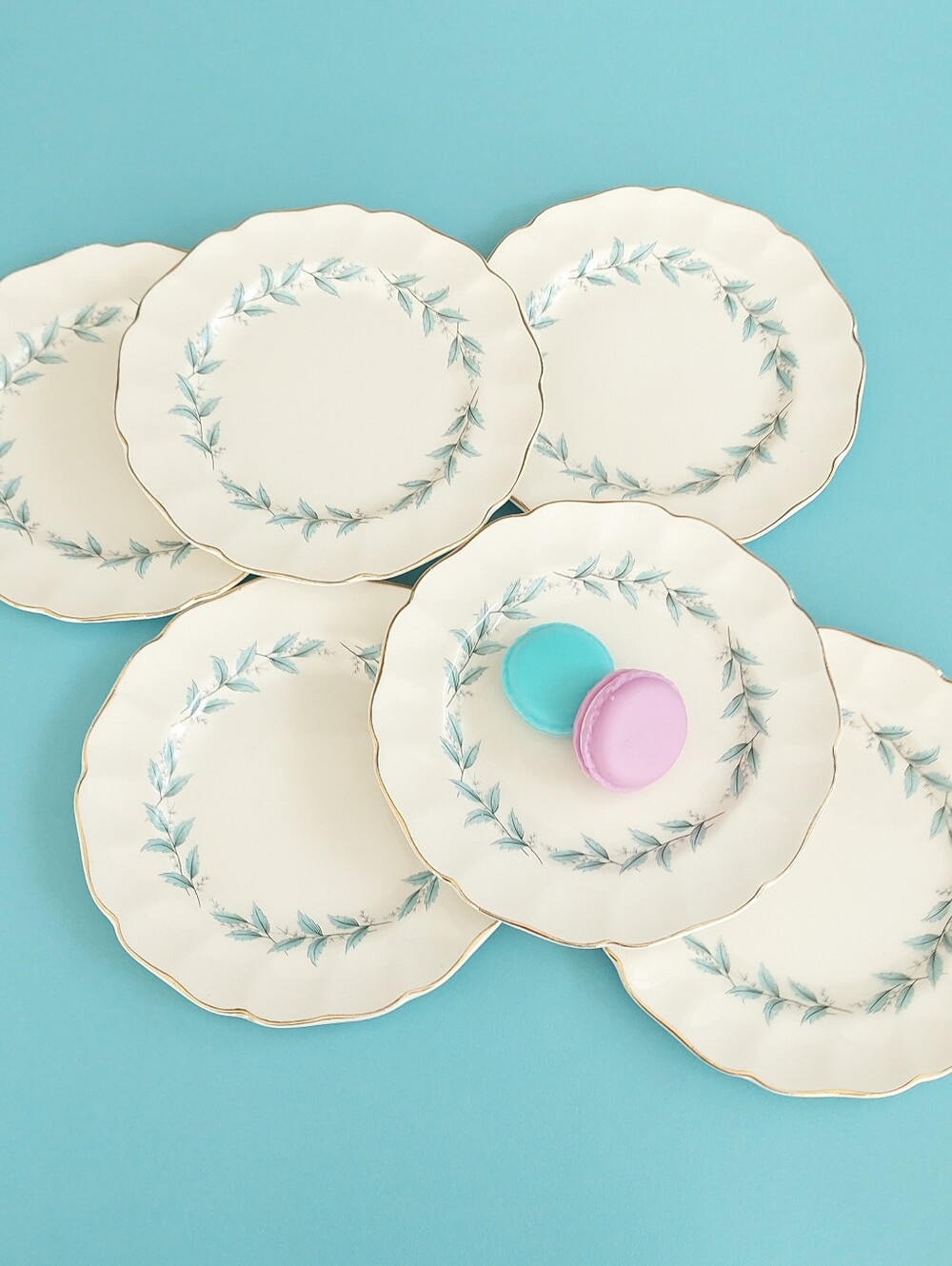 Vintage Johnson Bros Blue Wreath Plates Set of 6
